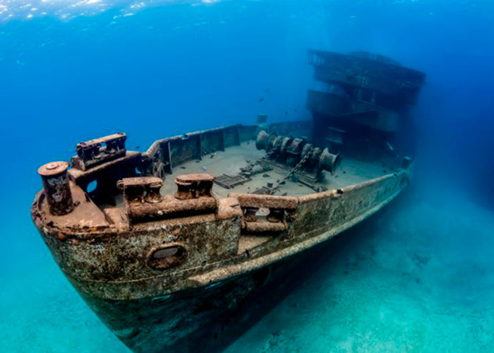 Wreck Diving in Cancun